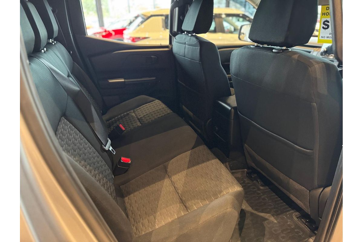 2024 Mitsubishi Triton GLX MV 4X4