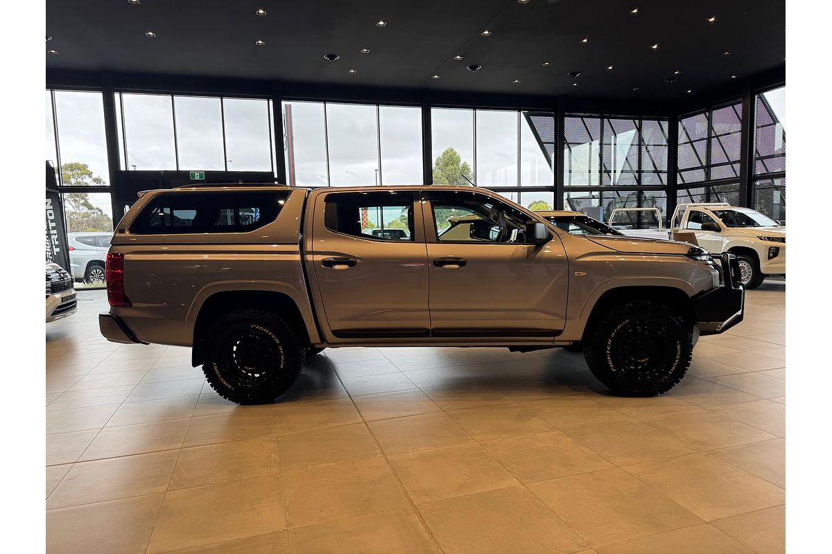 2024 Mitsubishi Triton GLX MV 4X4
