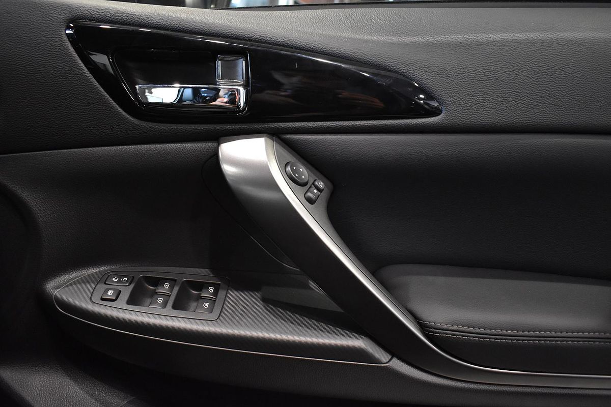 2024 Mitsubishi Eclipse Cross Black Edition YB
