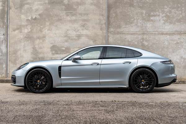 2022 Porsche Panamera Platinum Edition 971