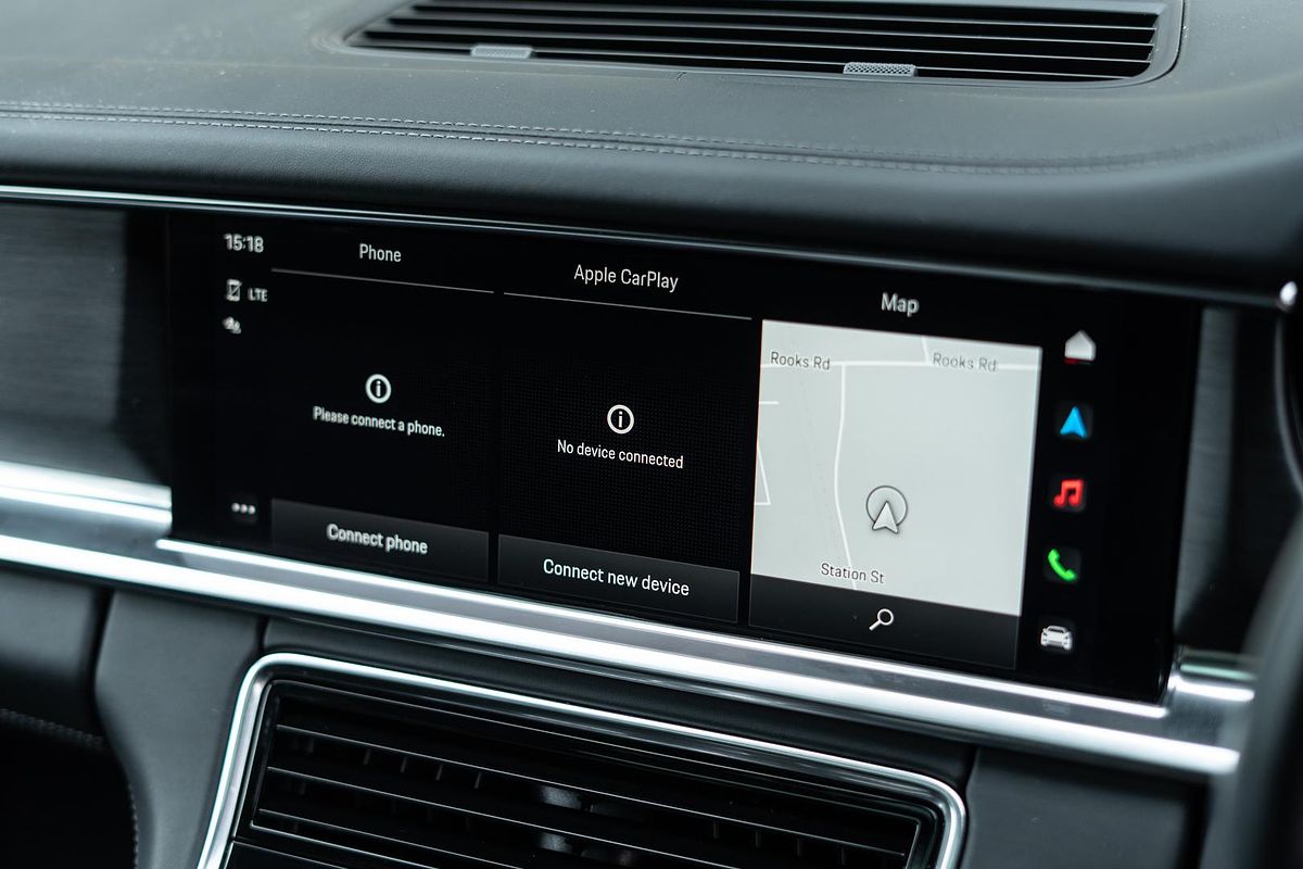 2022 Porsche Panamera Platinum Edition 971