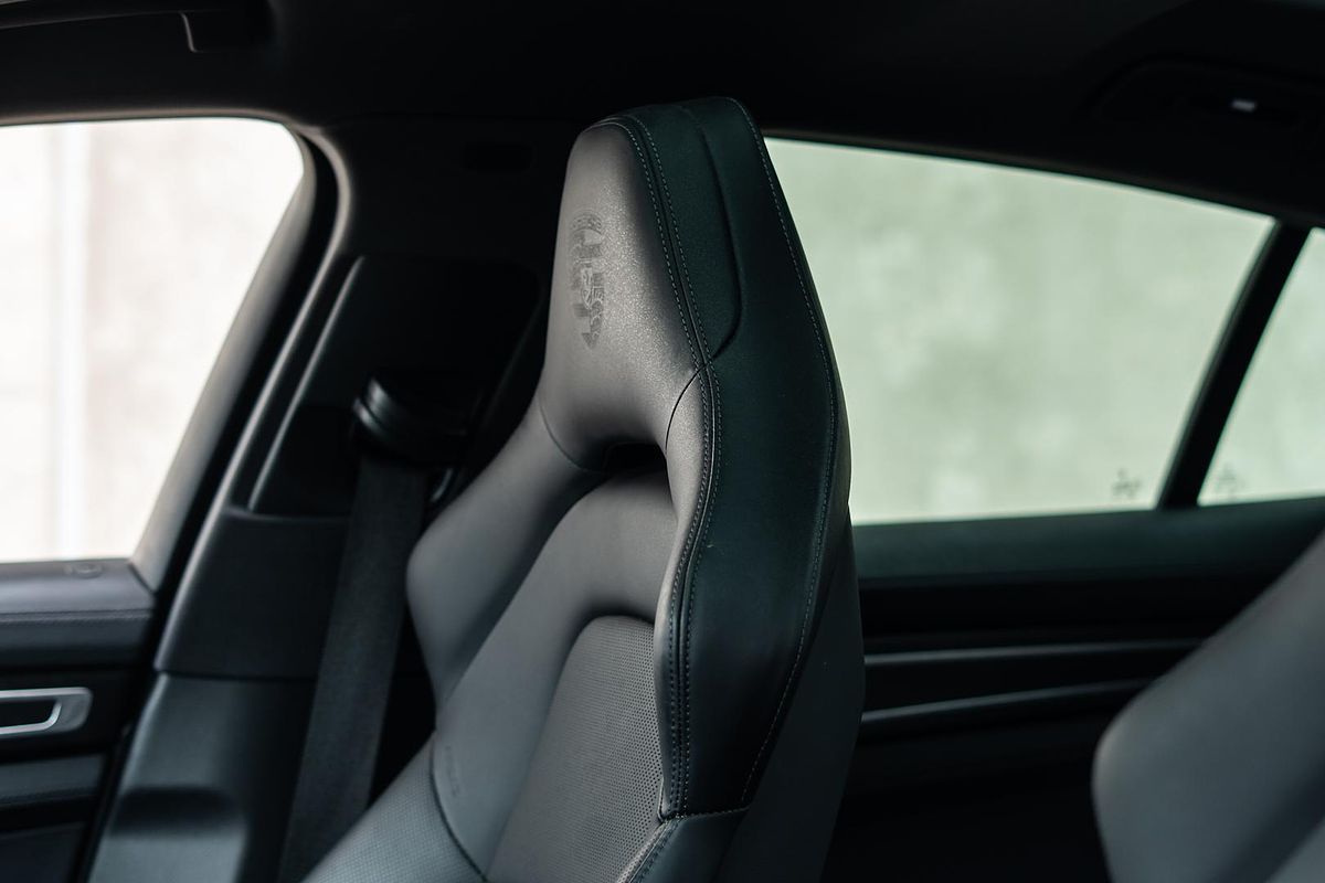 2022 Porsche Panamera Platinum Edition 971