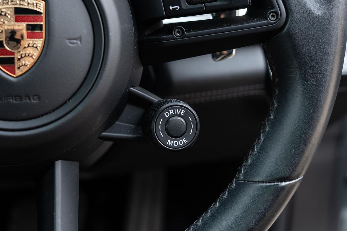 2022 Porsche Panamera Platinum Edition 971