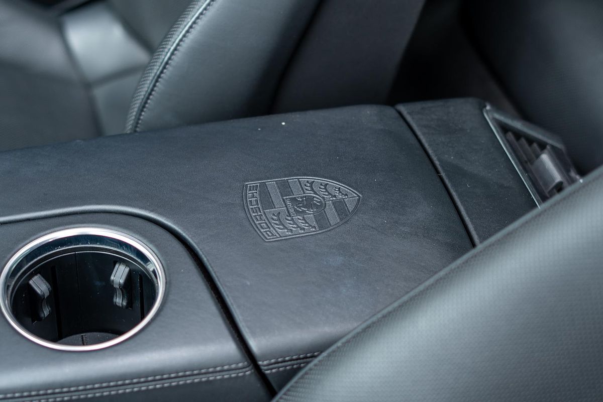 2022 Porsche Panamera Platinum Edition 971