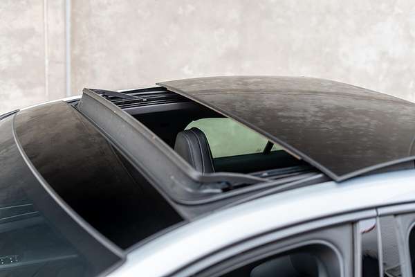 2022 Porsche Panamera Platinum Edition 971