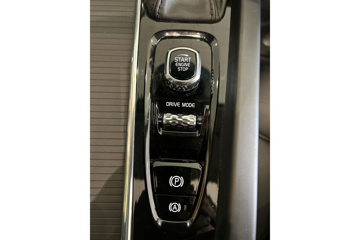 2019 Volvo S60 T5 Momentum