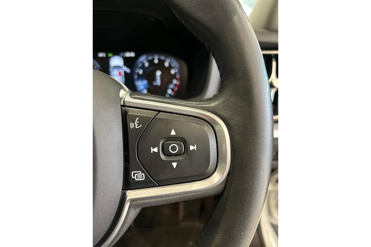 2019 Volvo S60 T5 Momentum