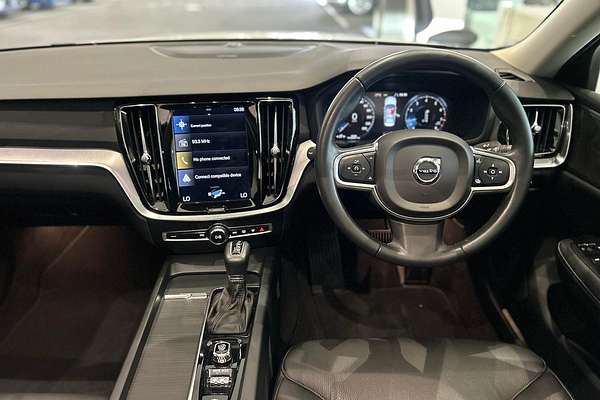 2019 Volvo S60 T5 Momentum