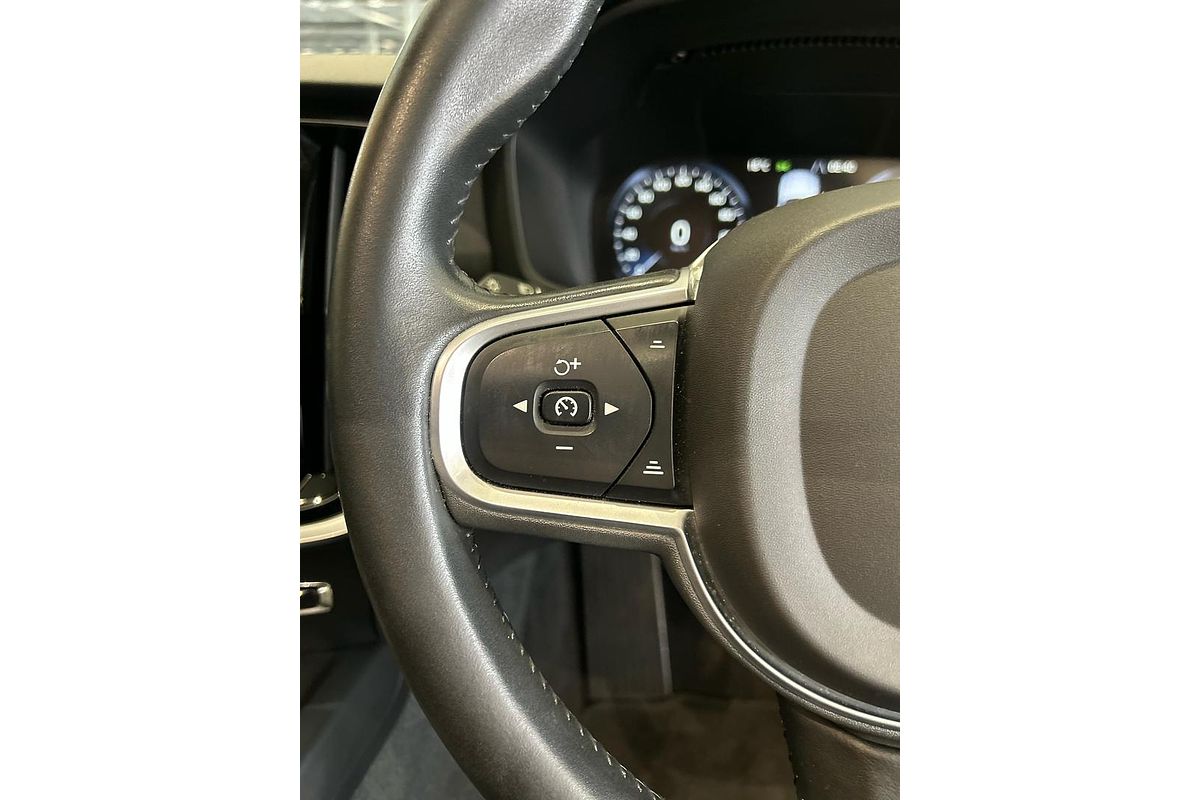 2019 Volvo S60 T5 Momentum