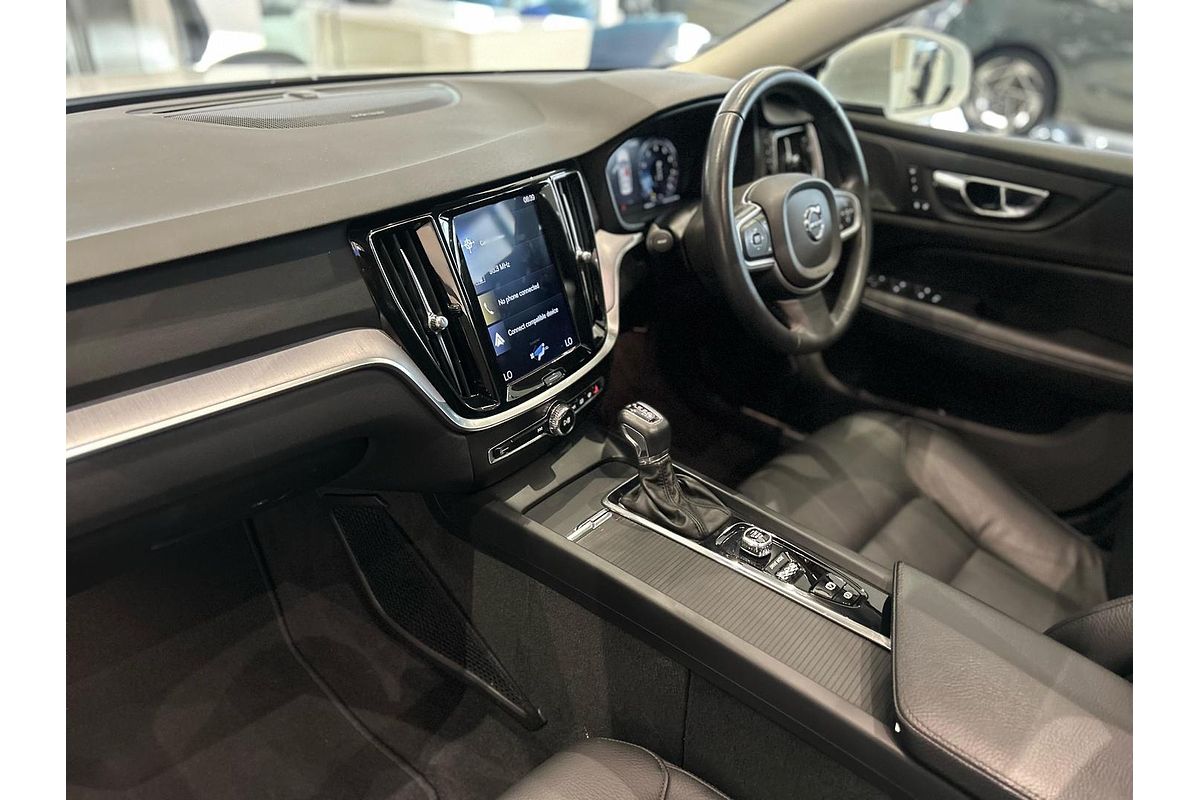 2019 Volvo S60 T5 Momentum