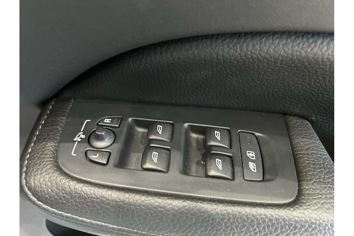 2019 Volvo S60 T5 Momentum