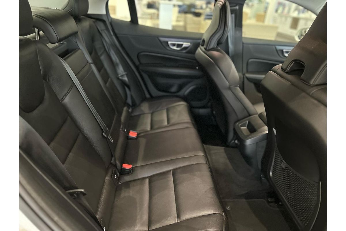 2019 Volvo S60 T5 Momentum