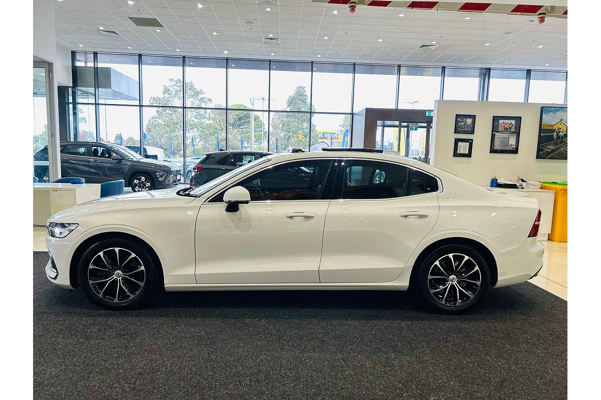 2019 Volvo S60 T5 Momentum