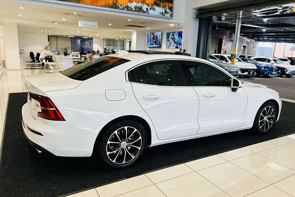 2019 Volvo S60 T5 Momentum