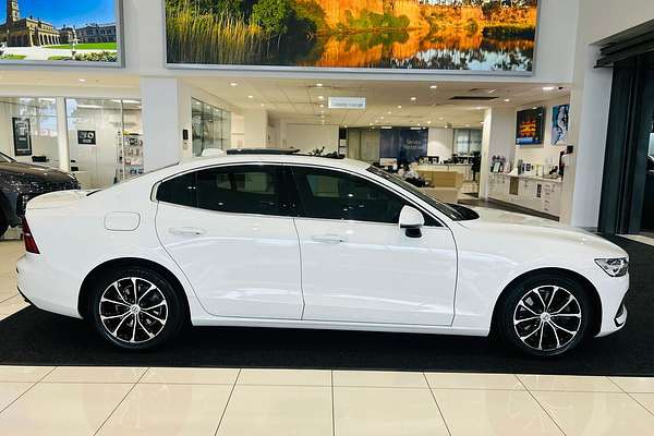 2019 Volvo S60 T5 Momentum