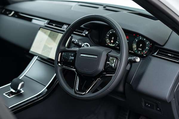 2024 Land Rover Range Rover Velar P250 Dynamic SE L560