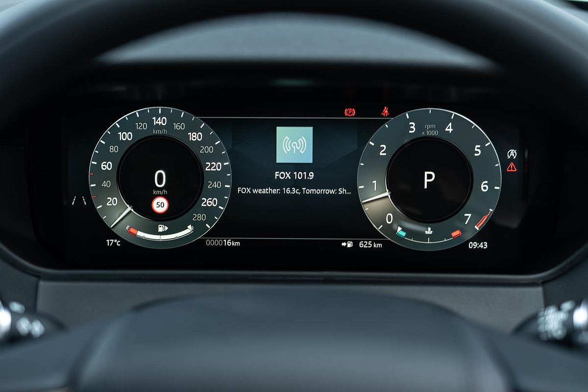 2024 Land Rover Range Rover Velar P250 Dynamic SE L560
