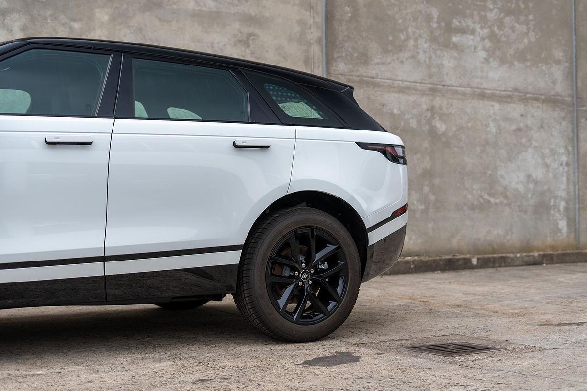 2024 Land Rover Range Rover Velar P250 Dynamic SE L560