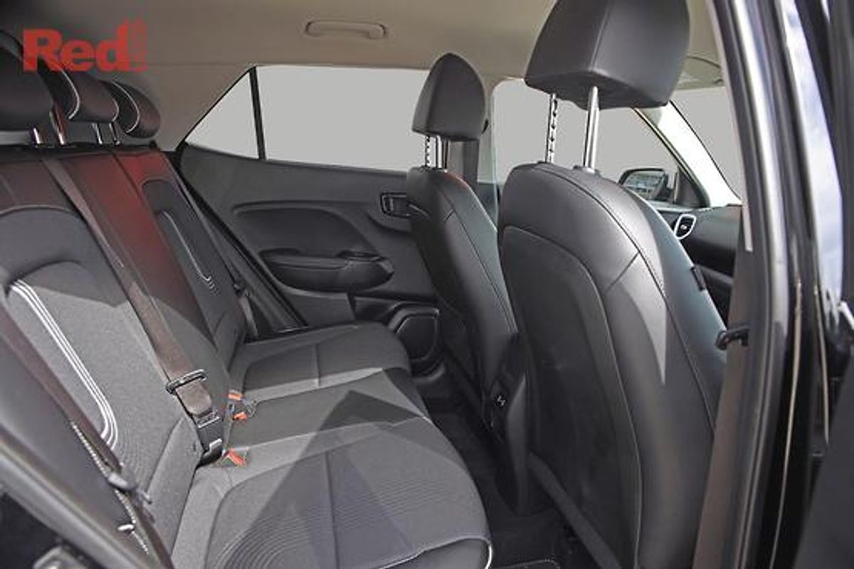 2025 Hyundai Venue Elite QX.V5