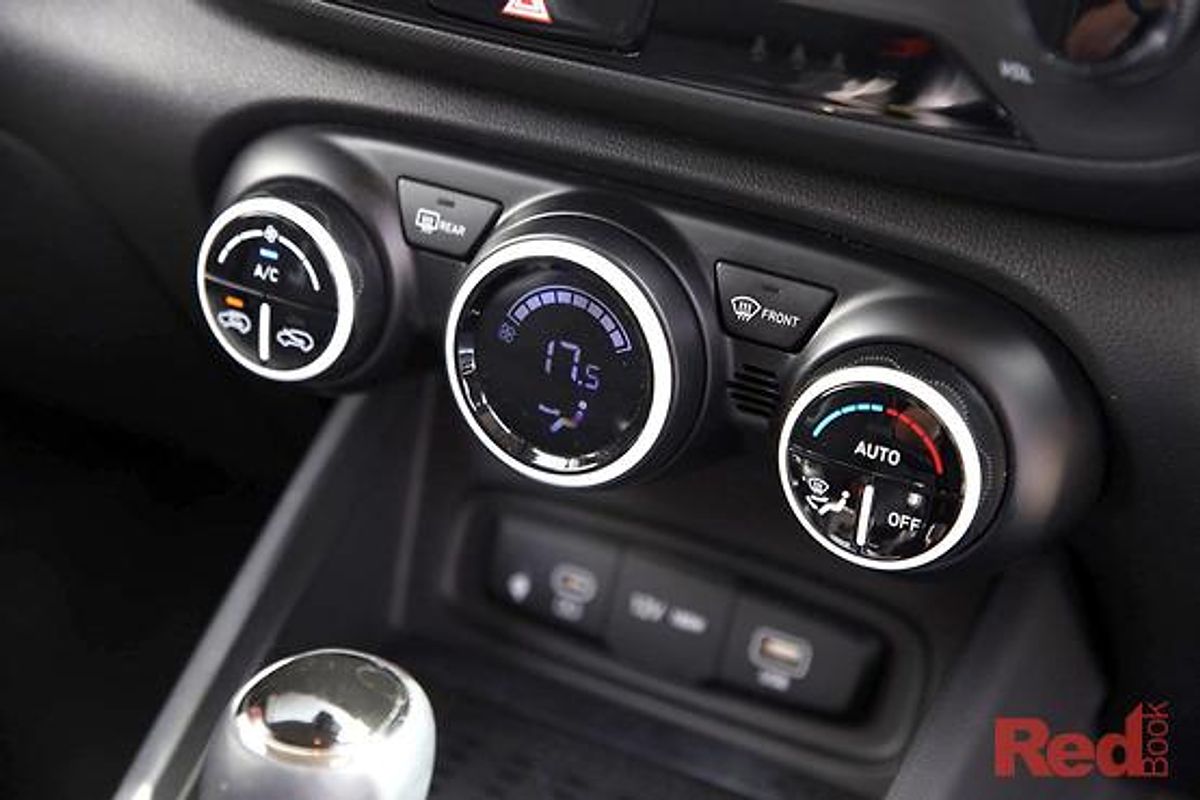 2025 Hyundai Venue Elite QX.V5