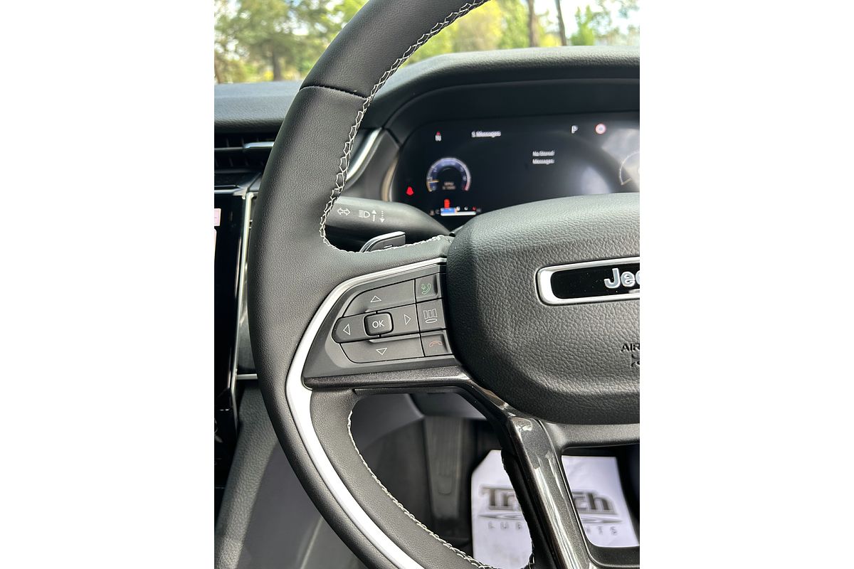 2023 Jeep Grand Cherokee Night Eagle WL