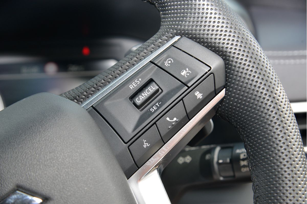 2023 Mitsubishi Outlander Black Edition ZM
