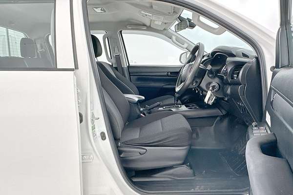 2021 Toyota Hilux Workmate GUN125R 4X4
