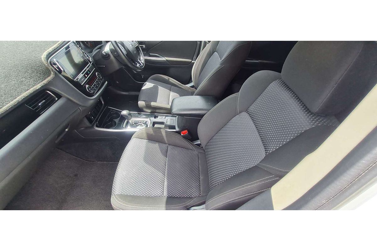 2019 Mitsubishi Outlander ES ZL