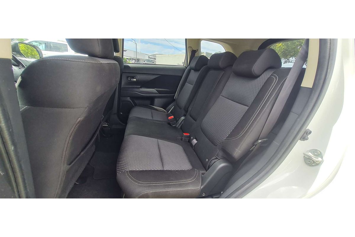 2019 Mitsubishi Outlander ES ZL
