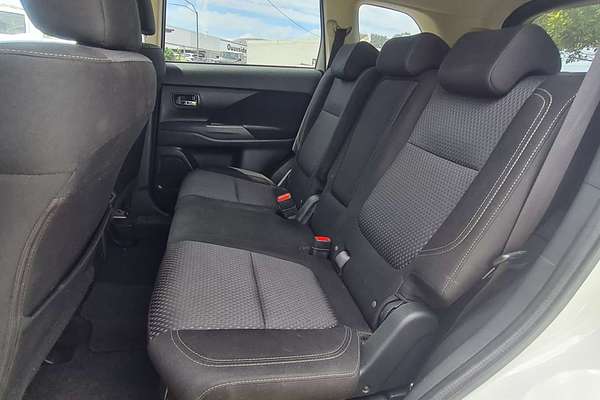 2019 Mitsubishi Outlander ES ZL
