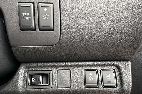 2024 Nissan Navara ST-X D23 4X4
