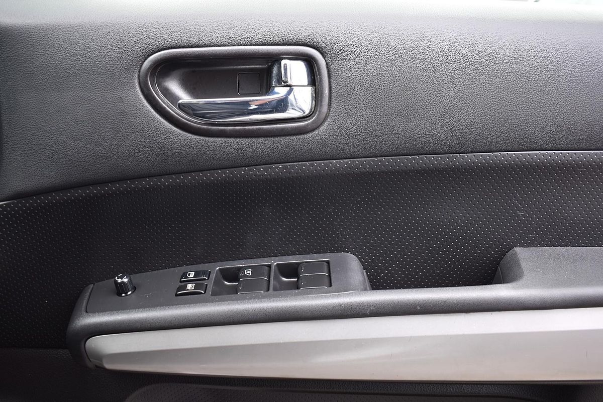 2013 Nissan X-TRAIL ST-L T31
