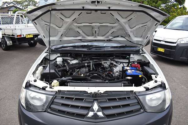 2014 Mitsubishi Triton GL MN Rear Wheel Drive