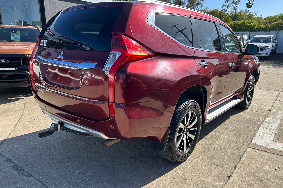 2015 Mitsubishi Pajero Sport GLX QE