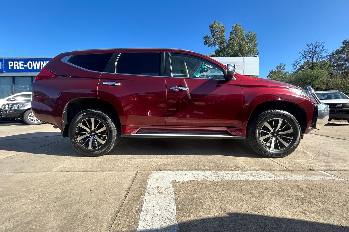 2015 Mitsubishi Pajero Sport GLX QE