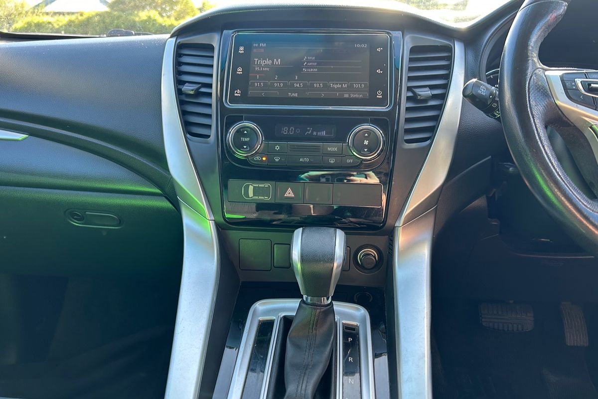 2015 Mitsubishi Pajero Sport GLX QE