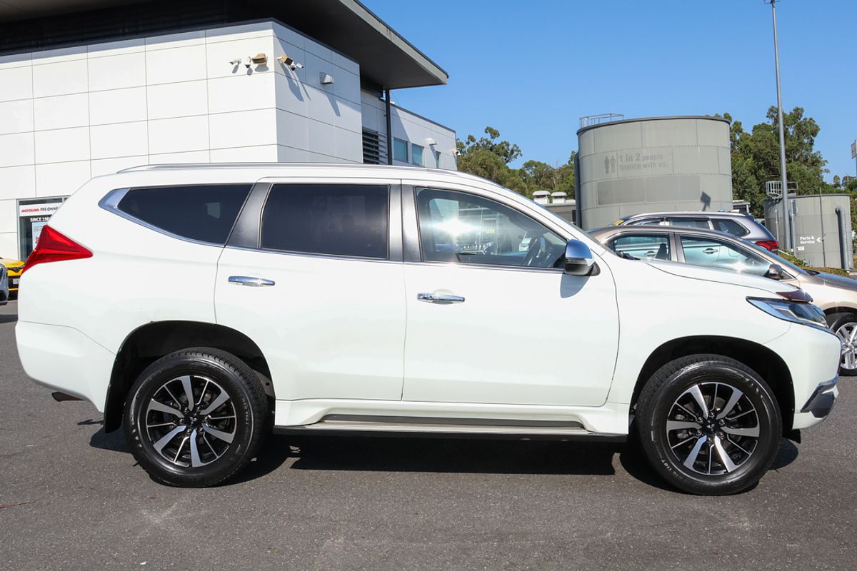 2016 Mitsubishi Pajero Sport GLS QE
