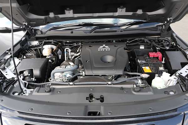 2024 Mitsubishi Pajero Sport GLS QG