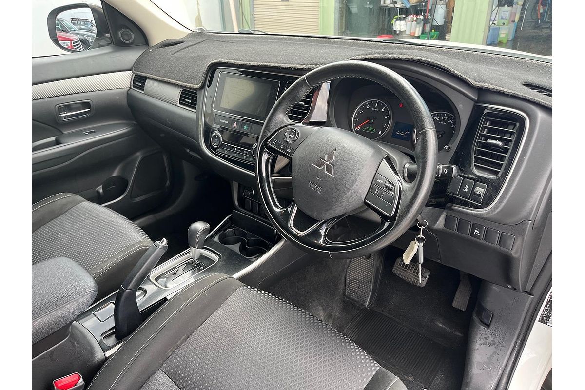 2017 Mitsubishi Outlander LS ZK