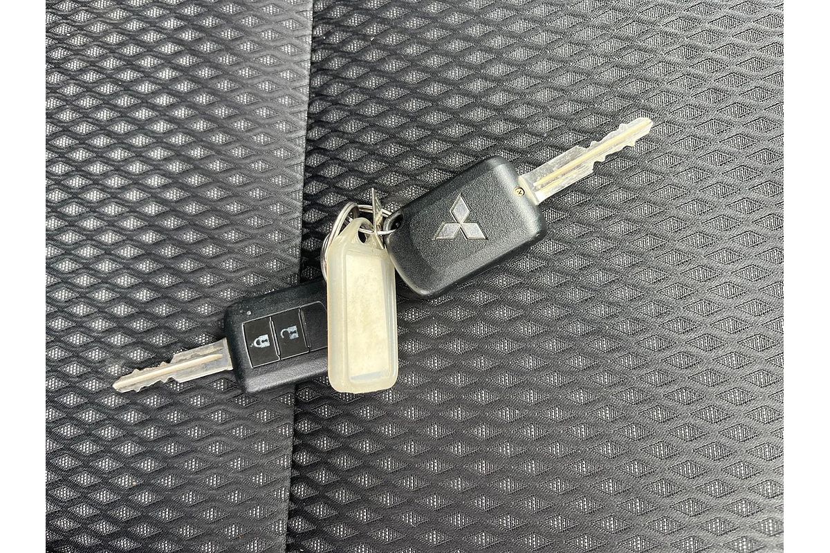 2017 Mitsubishi Outlander LS ZK