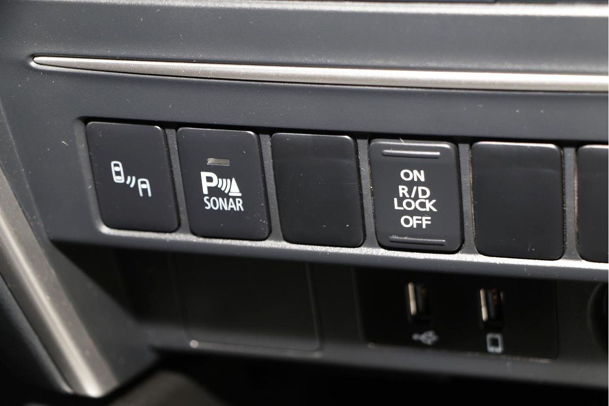 2021 Mitsubishi Triton GLS MR 4X4