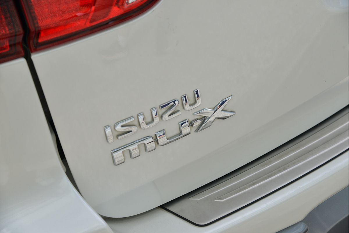 2018 Isuzu MU-X LS-T