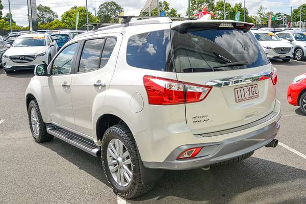 2018 Isuzu MU-X LS-T