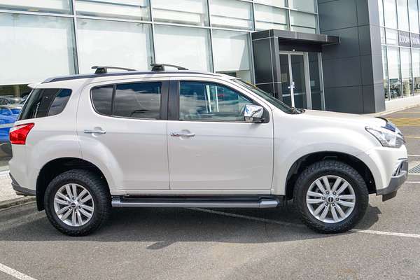 2018 Isuzu MU-X LS-T