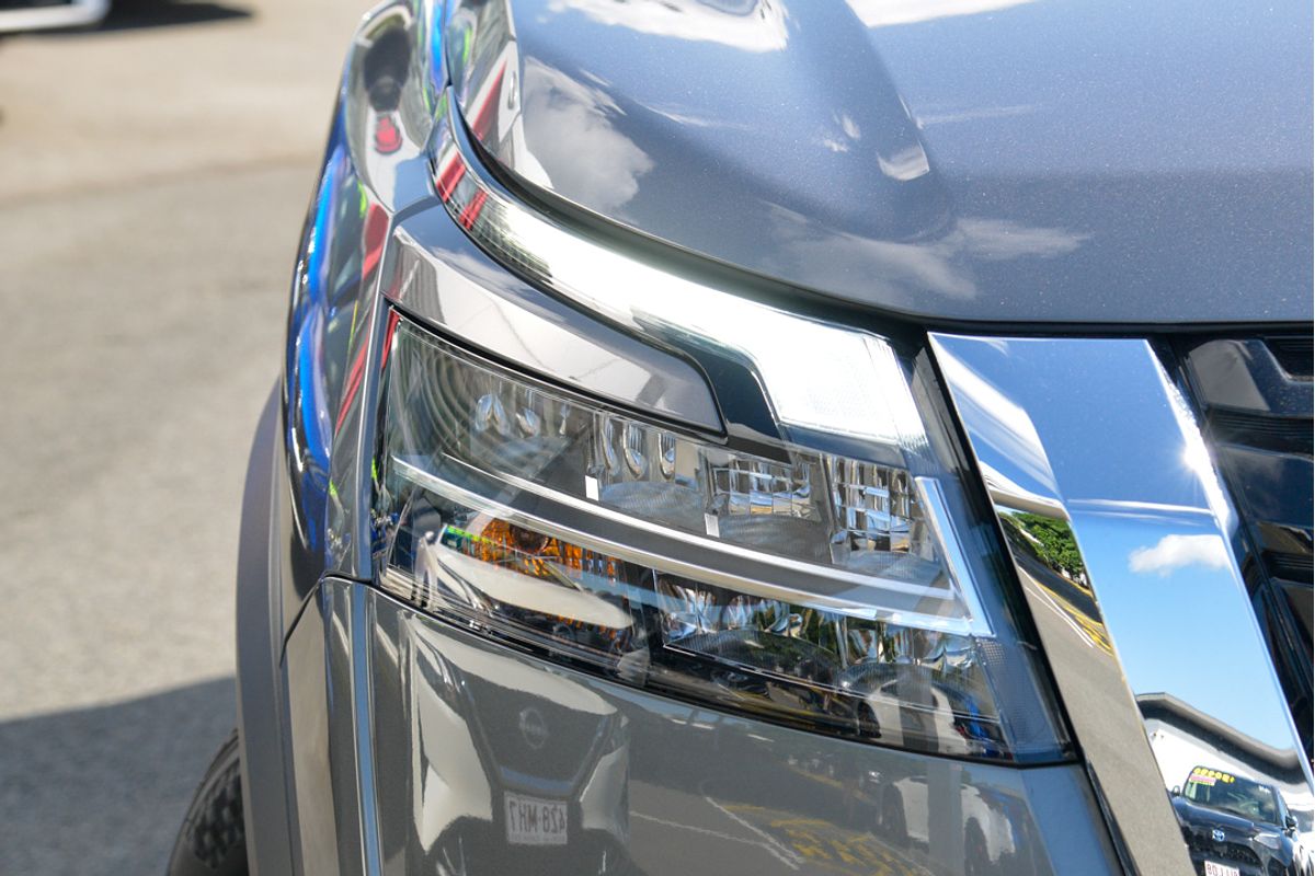 2024 Nissan Pathfinder ST-L R53