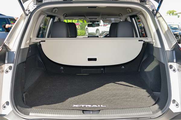 2024 Nissan X-TRAIL ST-L T33
