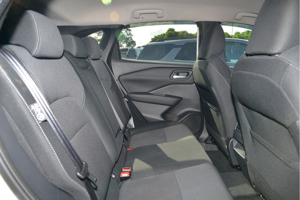 2024 Nissan QASHQAI ST+ J12