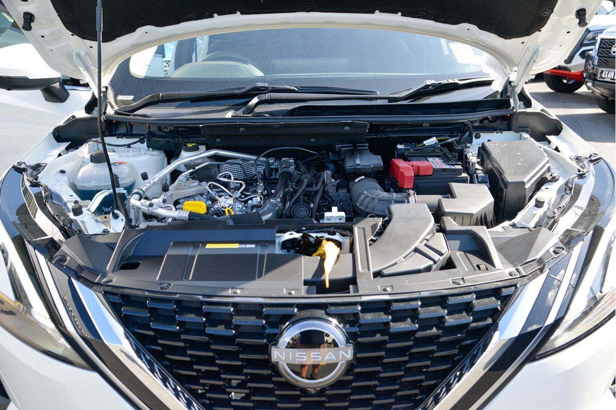 2024 Nissan QASHQAI ST+ J12