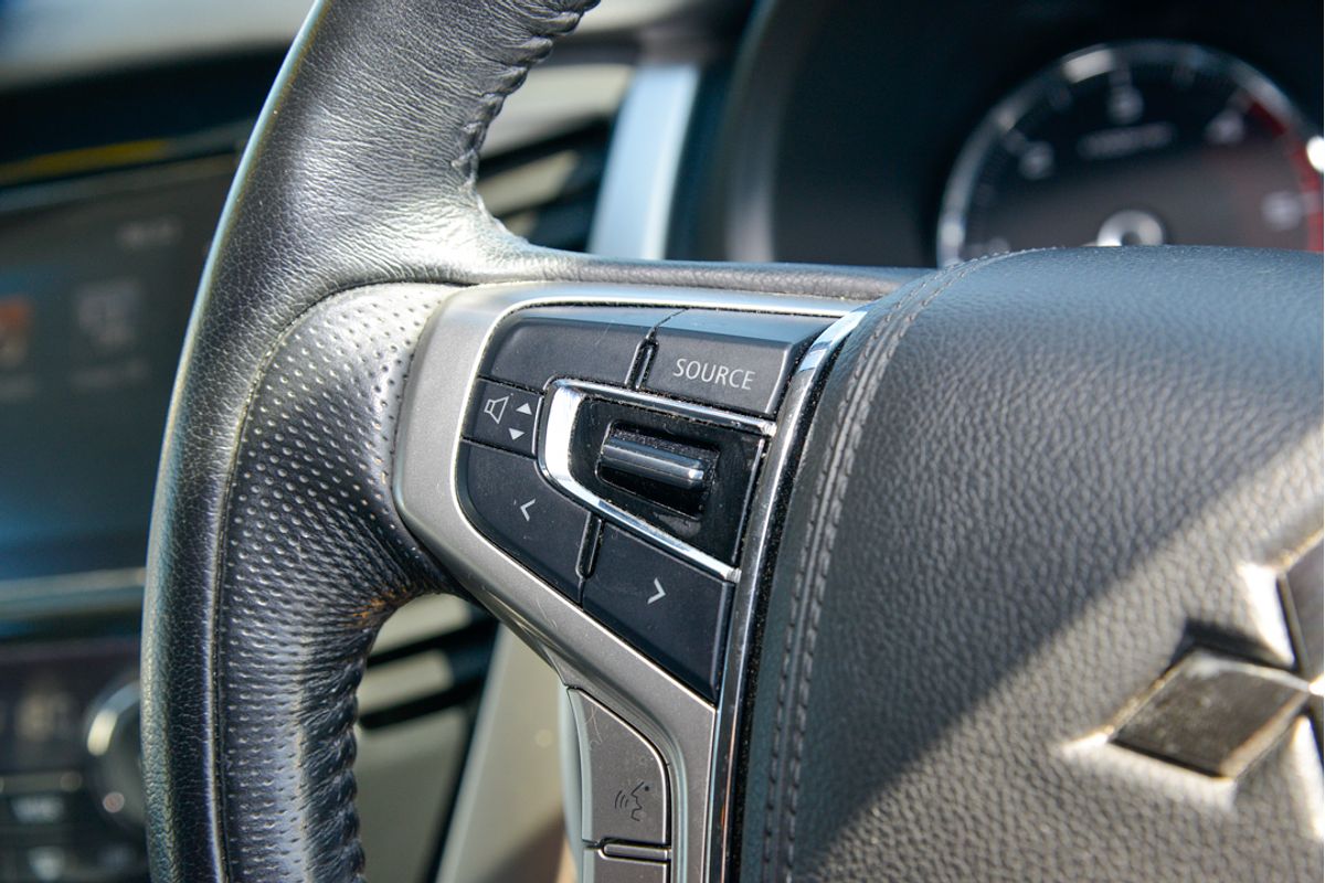 2017 Mitsubishi Pajero Sport GLS QE