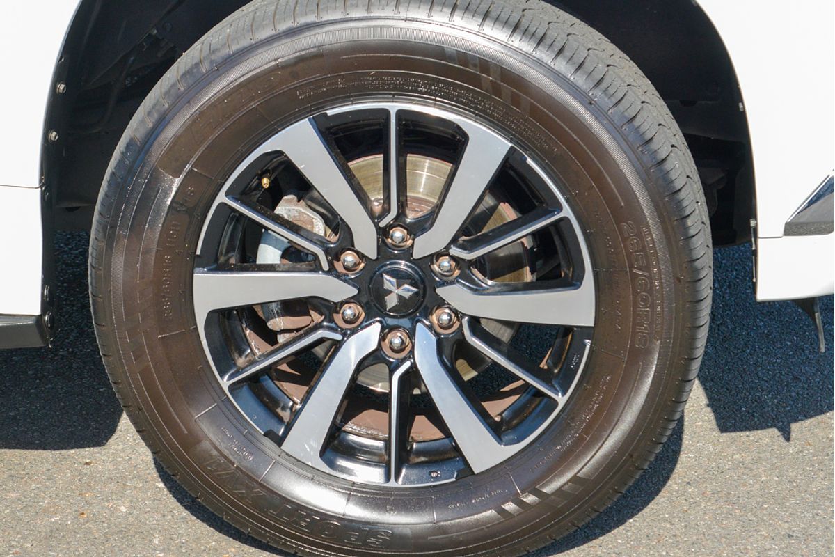 2017 Mitsubishi Pajero Sport GLS QE